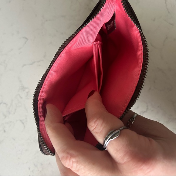 NWOT Coach Signature Brown and Pink Wristlet - Picture 10 of 10